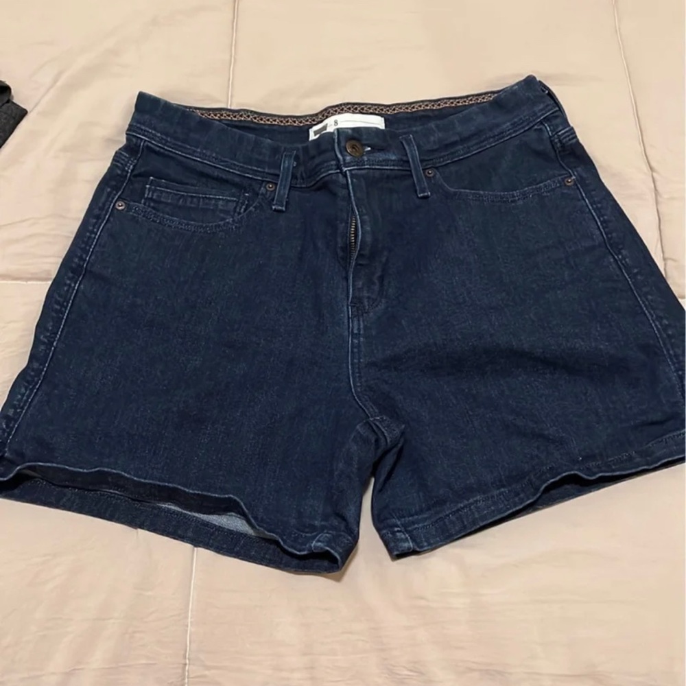 Levi’s Dark Blue Jean Shorts size 8